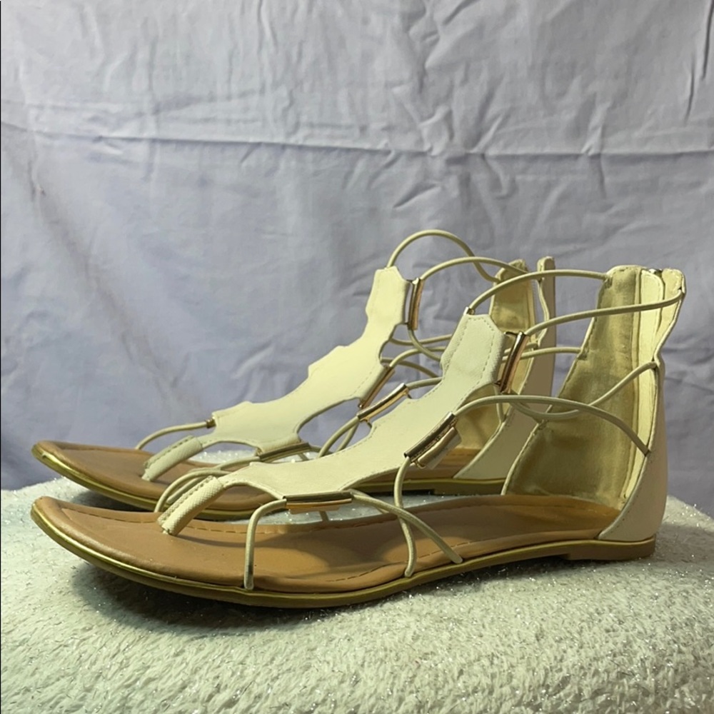 Cute sandals 💕